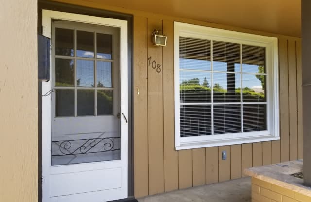 2br duplex with carport and stackable washer/dryer included! photos photos