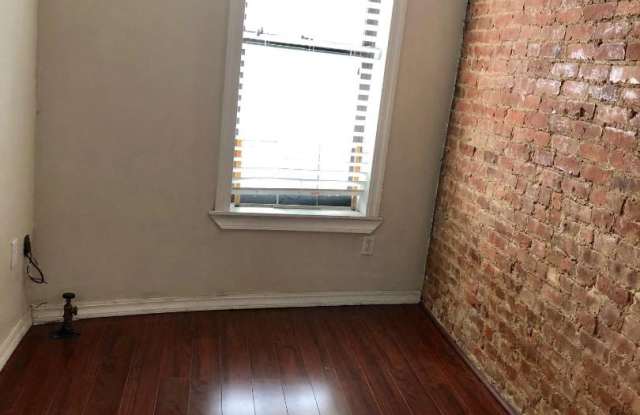 1418 Cortelyou Road Gallery 4