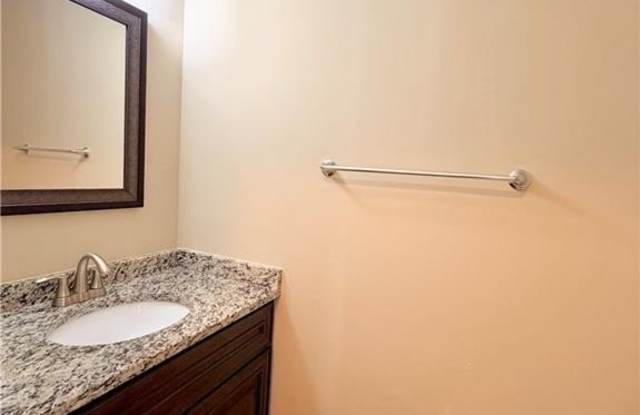 312 Seeman Court Gallery 4