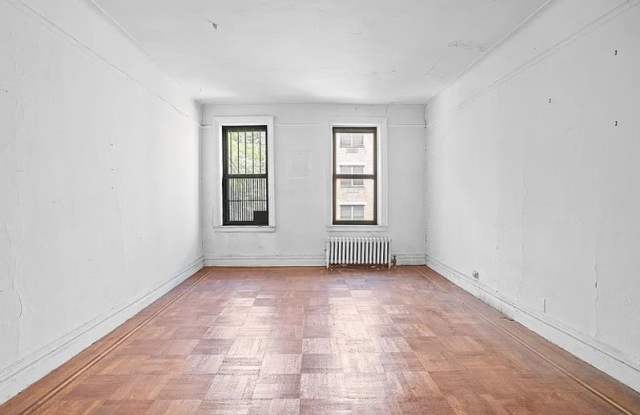 105 Bennett Ave Gallery 3