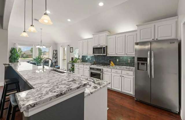 North Rose Lake neighborhood, within the Deer Creek School District photos photos