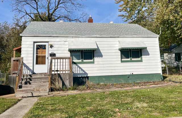 Two Bedroom house in East Alton photos photos