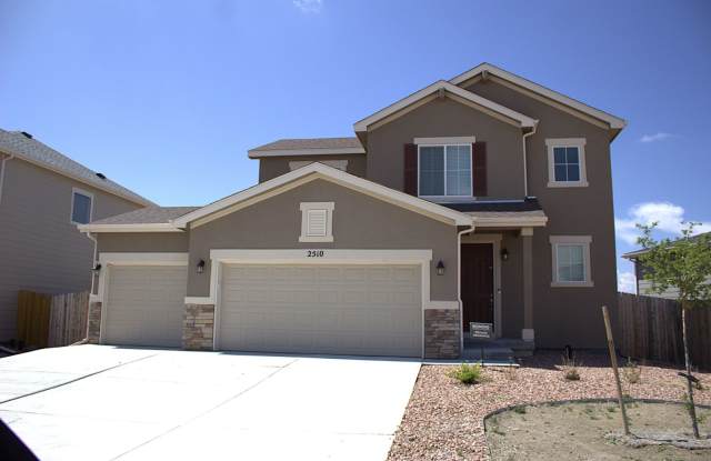 ALL PROSPECTIVE TENANTS MUST SUBMIT A $58 NON-REFUNDABLE APPLICATION FEE PER APPLICANT ONLINE AND BE PRE-QUALIFIED PRIOR TO ANY SHOWINGS photos photos