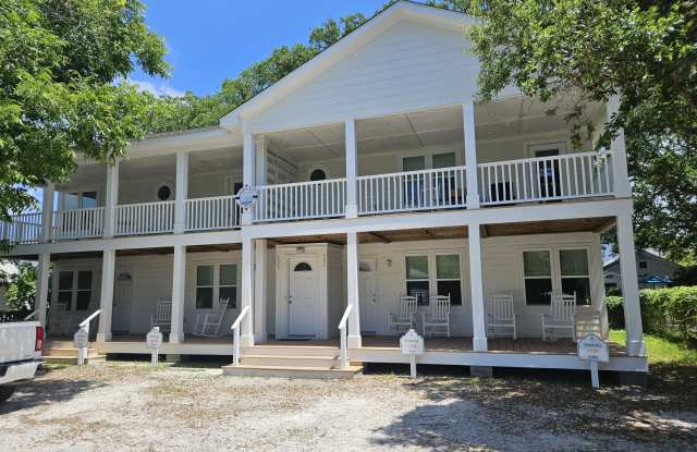 124 Sunset Lane Gallery 1