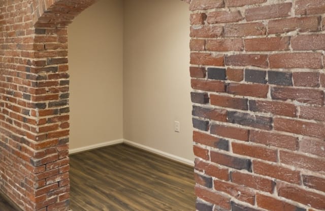 Trinity Row Gallery 4