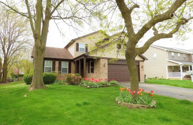 341 Wooded Knoll Drive - 341 Wooded Knoll Drive, Cary, IL 60013