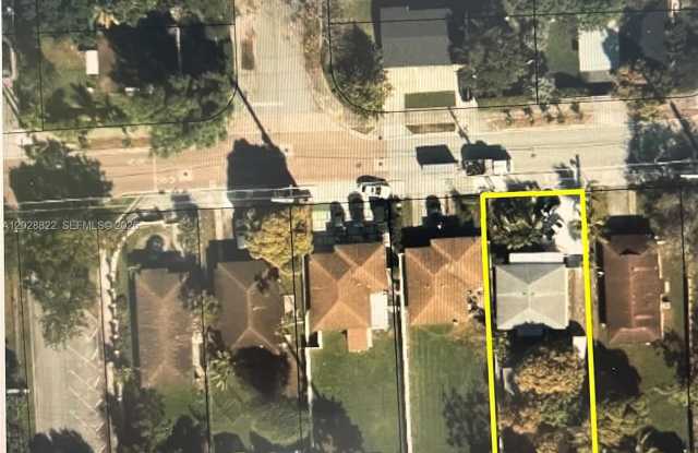 5834 SW 66th St photos photos