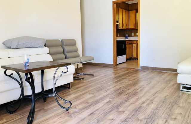 411 Bennett Pl Gallery 4