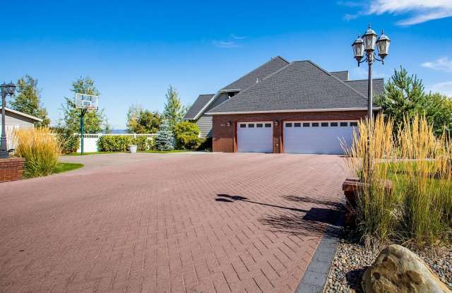 Room to Gather, Space to Grow - Spacious 5-Bedroom Kalispell Gallery 3