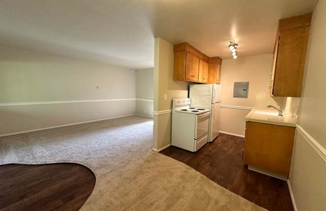 Carlson Drive (5484) Gallery 3