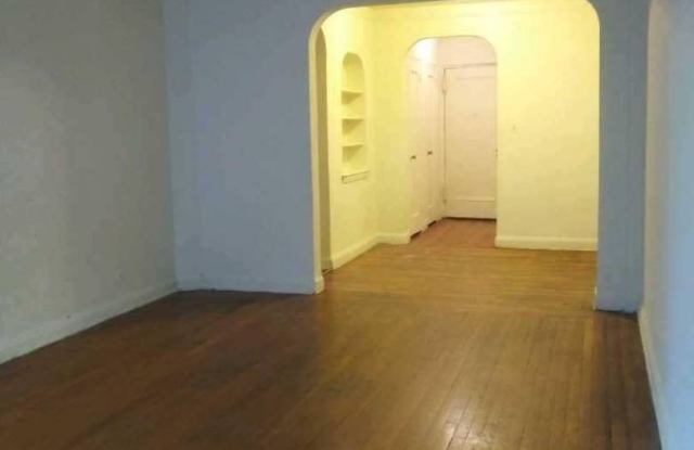 92 Whitney ave Gallery 3