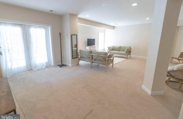 3624 STONEWALL MANOR Drive Gallery 3