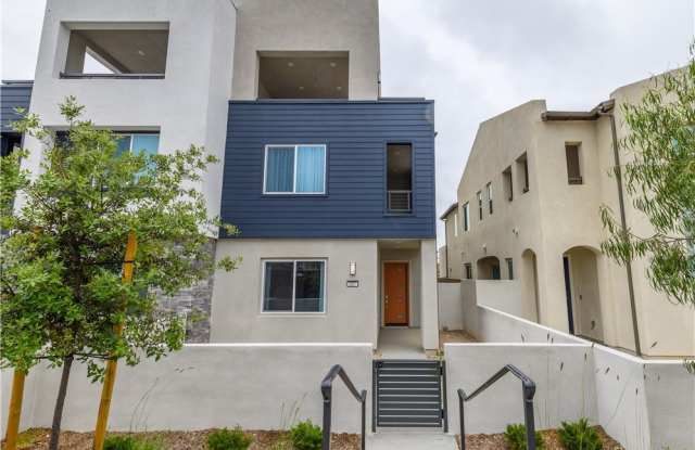 107 Zawn - 107 Zawn, Irvine, CA 92618