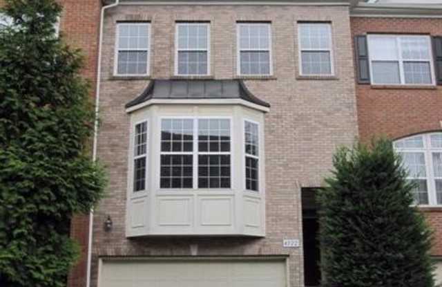 4522 ENGLISH HOLLY DRIVE - 4522 English Holly Drive, Fair Oaks, VA 22030