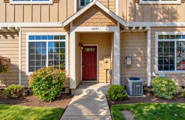 Townhome in Quiet Neighborhood Gallery 3