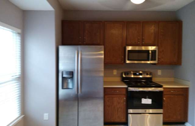 2906 Little Stream Court Gallery 2