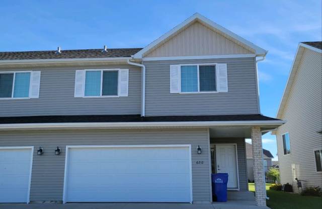 3 Bed 3 Bath Twin Home Gallery 1
