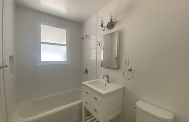 7543 Eucalyptus Hill Gallery 4