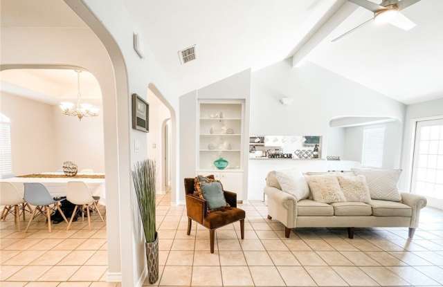 13901 Lighthouse Drive Gallery 4