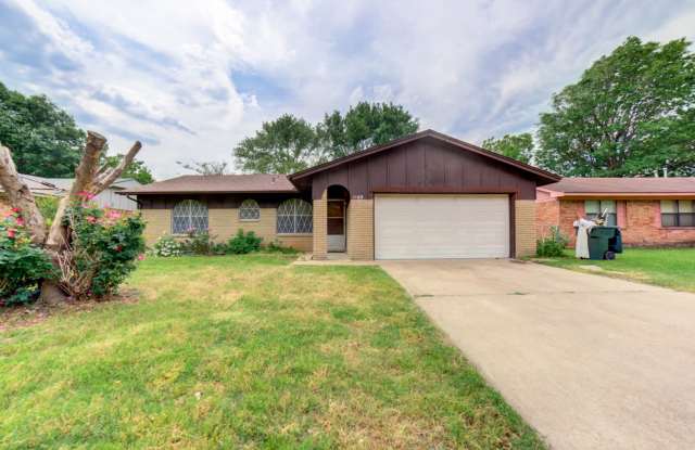 3 Bed | 1.5 Bath in Claremore! Gallery 1