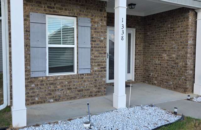 2 Story 4 BR Gallery 3