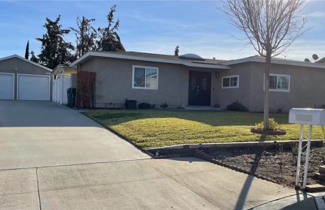 1122 N Walnut Avenue - 1122 North Walnut Avenue, San Dimas, CA 91773