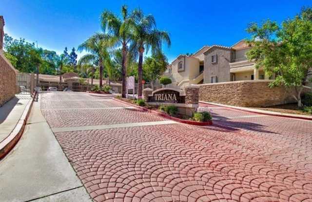 2 Bedroom / 2 Bathroom Corona Ranch Condo in Triana photos photos