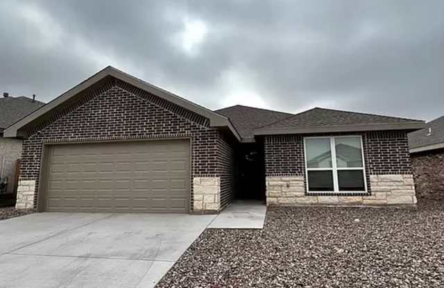 Incredible 3 Bedroom Available In Odessa photos photos