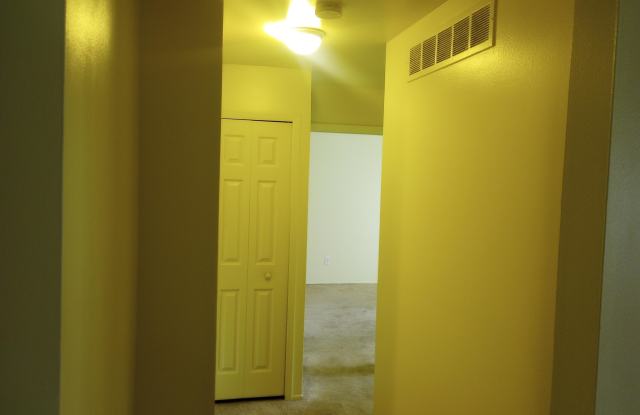 19639 W 12 Mile Road Gallery 3
