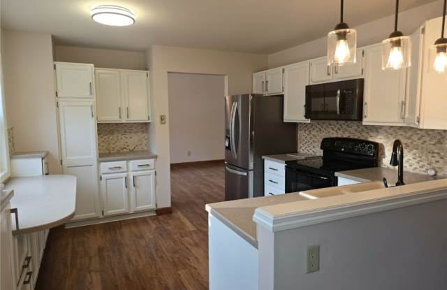 828 Cedar Court photos photos