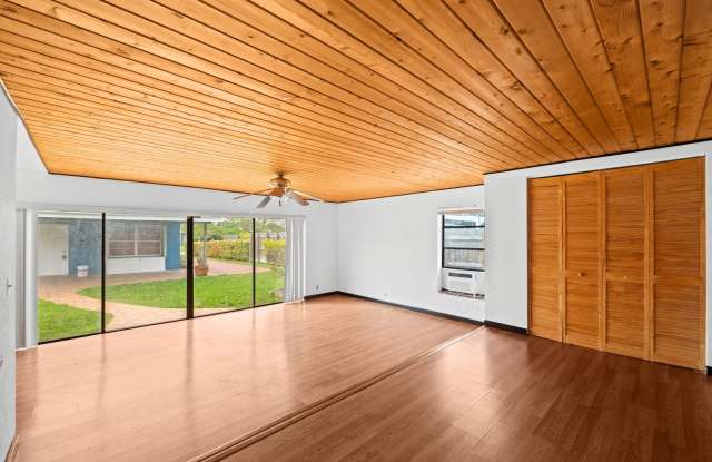 Spacious Studio 1 bath with Beautiful wooden finishing photos photos