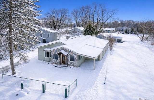 321 Longspur Lane photos photos