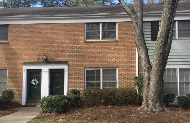 621-D Gunston Court photos photos