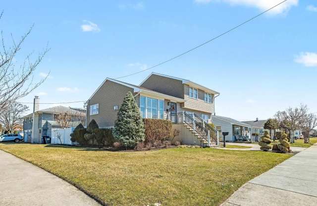 517 N Cornwall Avenue Gallery 2