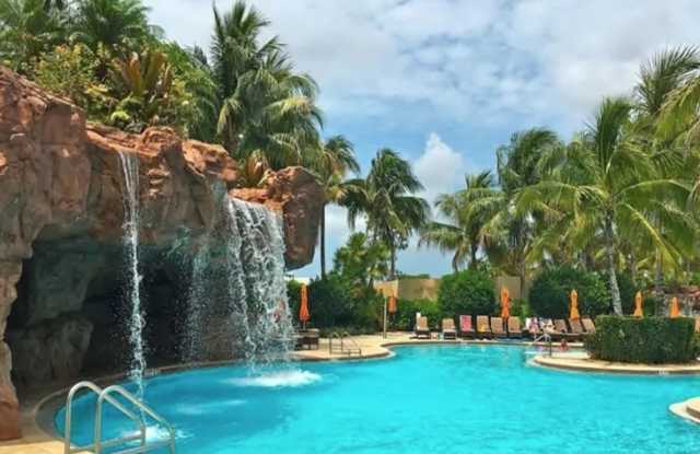 ***LOVELY HEATED POOL HOME WITH PLAYER'S CLUB TRANSFER IN LELY RESORT FOR ADDITIONAL FEE*** photos photos