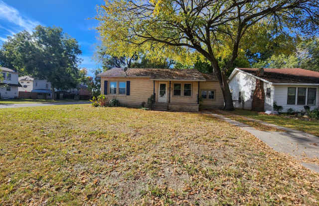Newly Renovated 3 bedroom 1 bath home in Shawnee Gallery 3