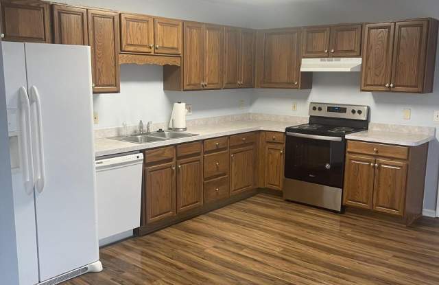 6300 Camden Ct Gallery 2