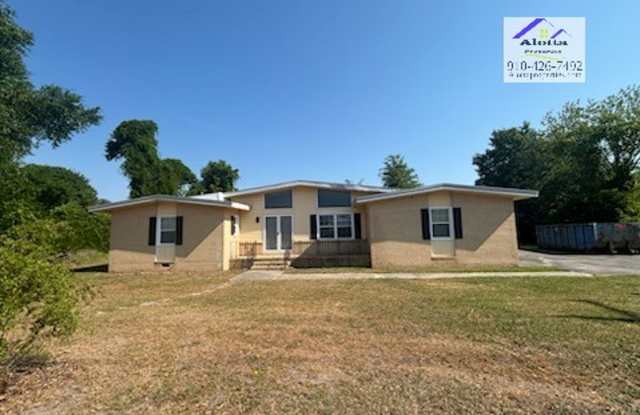 1505 E 7th Street, Lumberton, NC 28358 photos photos