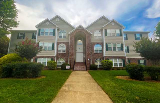 Spacious 2-Bed, 2-Bath Condo in the highly desirable Gated Deacon Ridge Community! Gallery 1