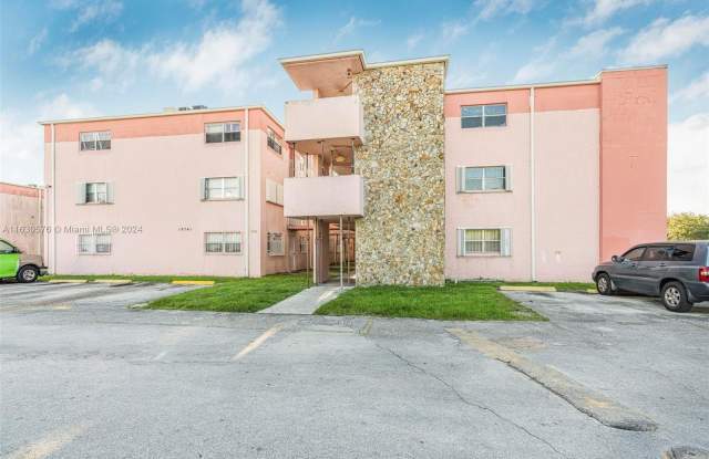 19741 SW 114th Ave - 19741 Southwest 114th Avenue, South Miami Heights, FL 33157