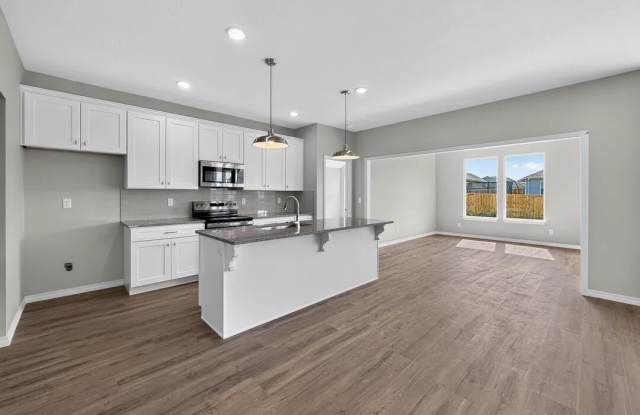 544 Columbine (Lease) Street Gallery 3