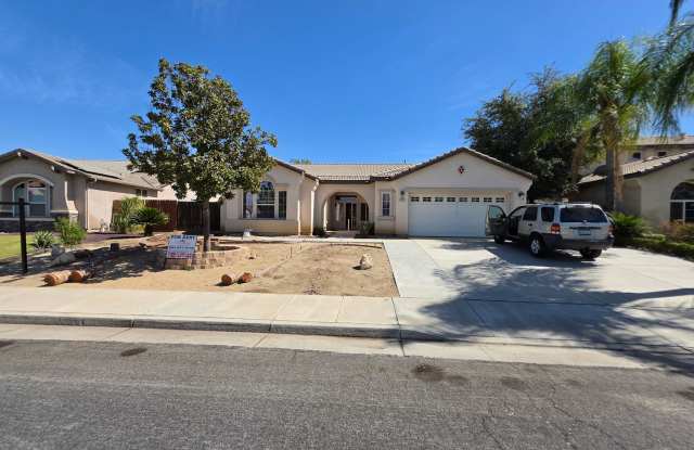 Best Deal on this spacious 3 BD 2.5 BA Home in NW Bakersfield Gallery 1