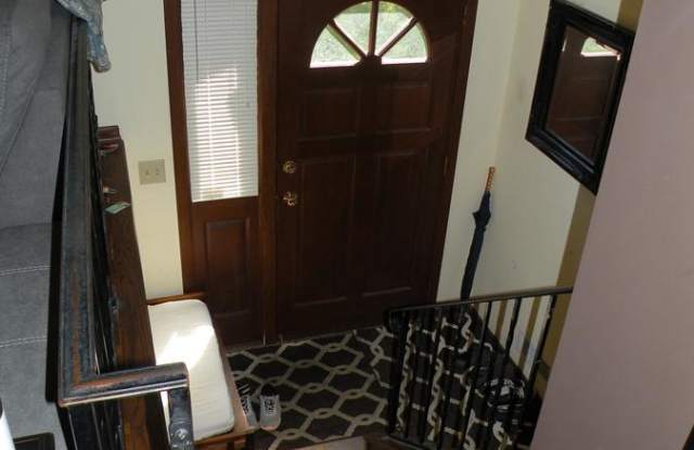 8240 Red Oak Drive Gallery 2