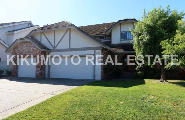 Riverlake 4 bedroom, 3 bath, 3 car home photos photos