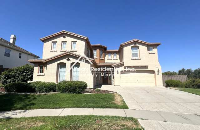Spacious 5bd/4ba Roseville Home With 3 Car Garage In Gated Community-Must See photos photos