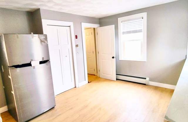 ****Pawtucket/Woodlawn Single Family - $2,895**** Gallery 3