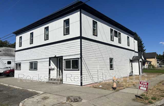2904 N Cedar St photos photos