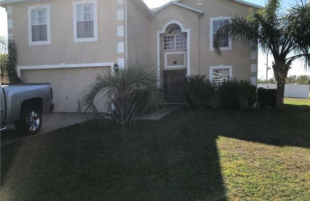 902 DERBYSHIRE DRIVE - 902 Derbyshire Drive, Poinciana, FL 34758