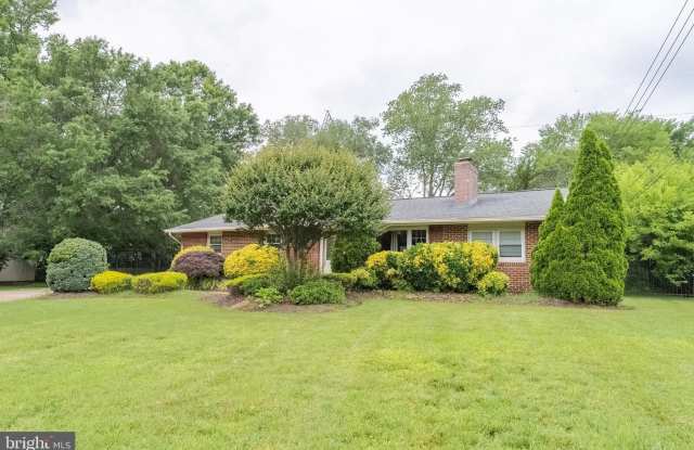 5008 TREETOP LANE photos photos