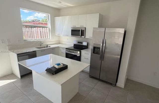 12213 NW 23rd Place 12213, Miami, FL 33167 - 1470 photos photos